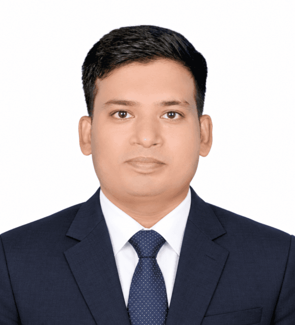 Radho Shah, B.Com (Account Hons. & Accountant)